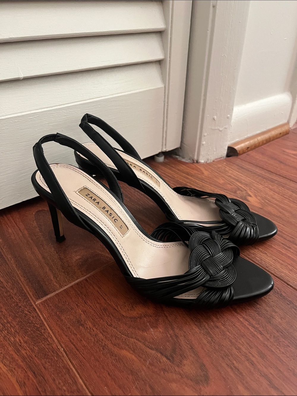 Zara Black Knotted Slingback Heels with Mid Stiletto